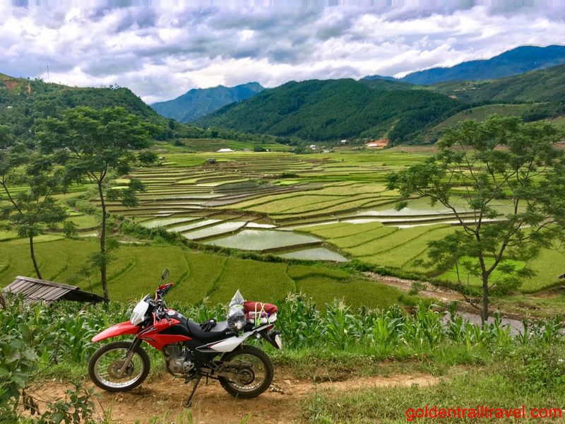 Grand North Loop 13 Days Motorbike Tour